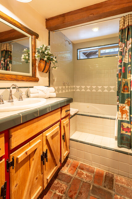 Image 10 for #12 FISHERMAN’S HIDEAWAY (2 BR/5 max)