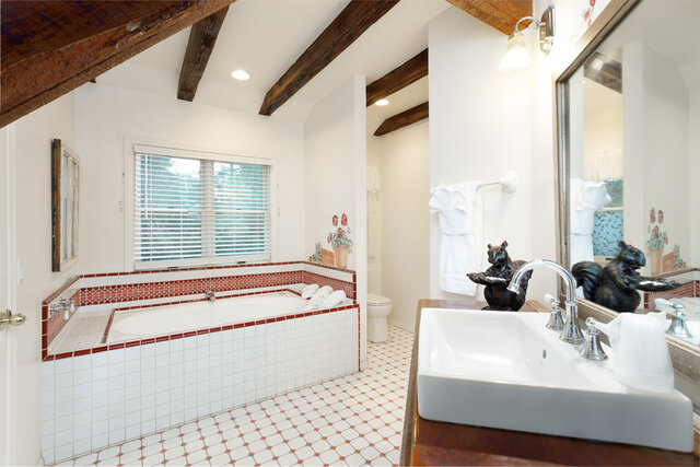 Image 21 for STRAWBERRY LODGE