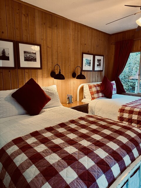 Image 17 for STRAWBERRY LODGE