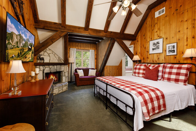 Image 19 for STRAWBERRY LODGE (7 BR/20 max/no pet/offproperty)