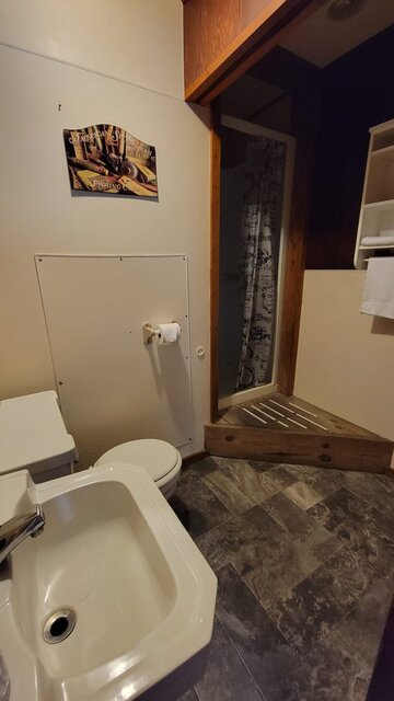 Image 7 for Cottage 6