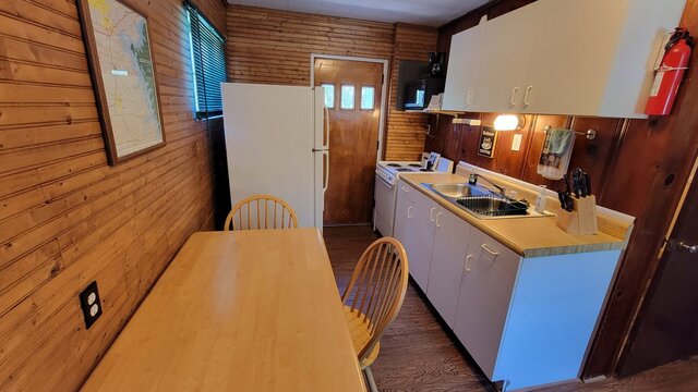 Image 3 for Cottage 6
