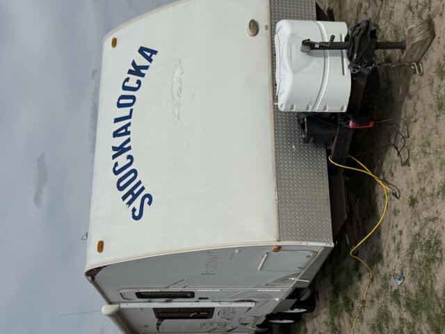 Image 1 for 10 Beach camper