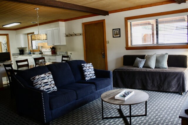 Image 7 for Room 402