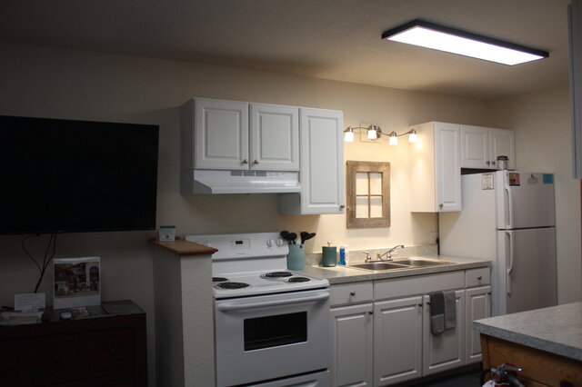 Image 2 for Room 401