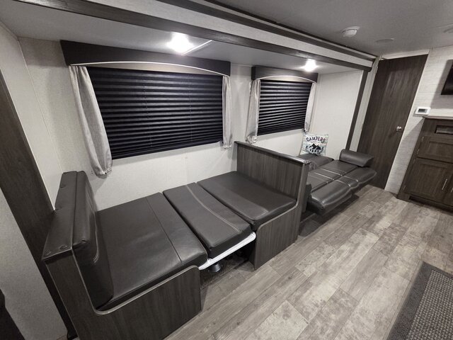 Image 12 for Forest River Shasta 26DB (32 feet)