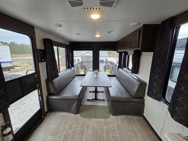 Image 3 for Grey Wolf 26MBRR (33 Feet)