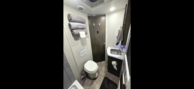 Image 16 for Forest River Shasta 26DB (32 feet)