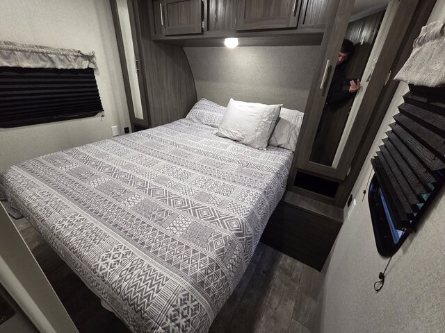 Image 11 for Forest River Shasta 26DB (32 feet)