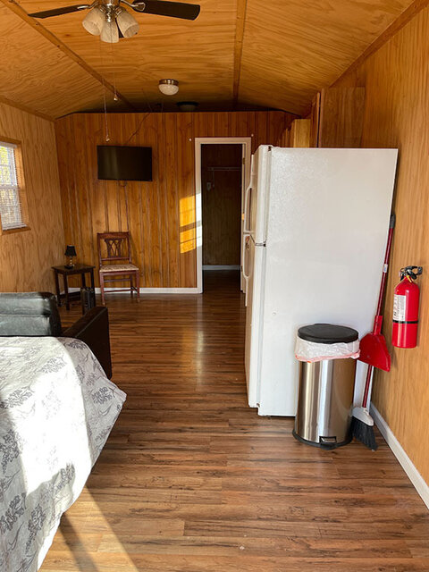 Image 2 for 05) Cabin 5
