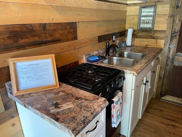 Image 5 for 14) Tiny Home