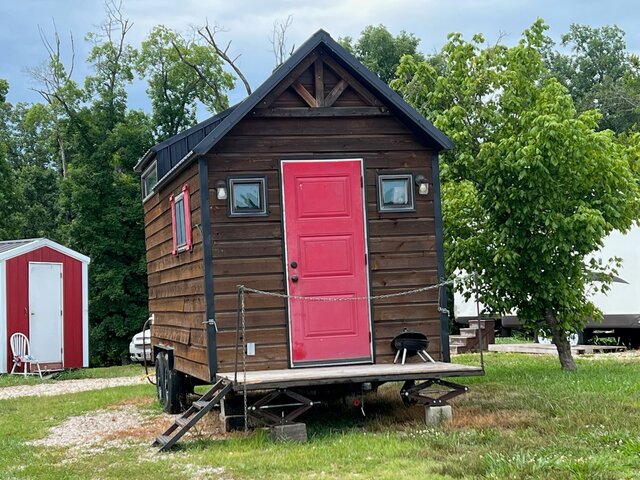 Image 1 for 14) Tiny Home