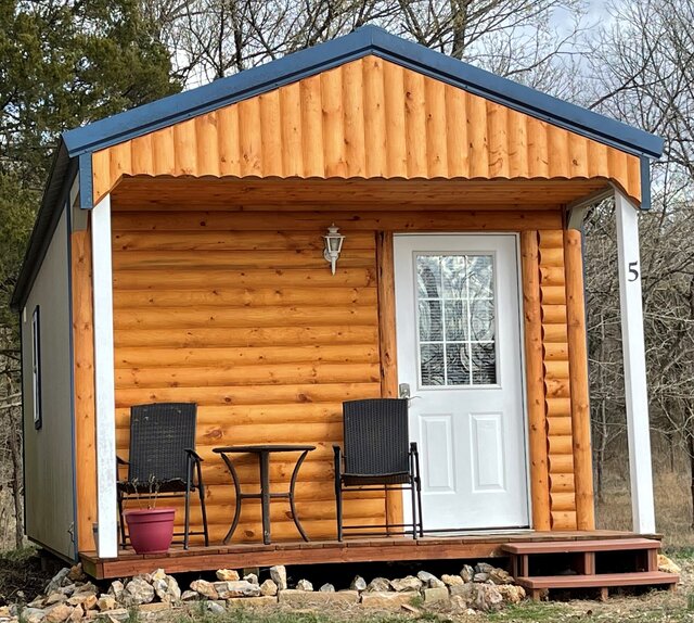 Image 1 for 05) Cabin 5