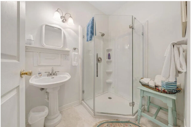 Image 3 for Equestrian Suite