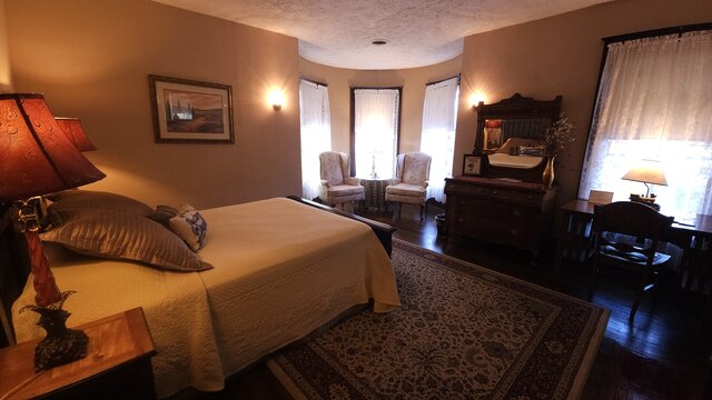 Image 1 for Chessie Suite