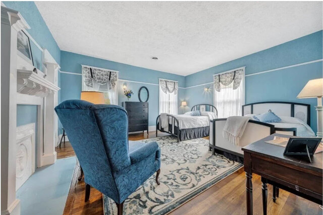 Image 1 for Equestrian Suite