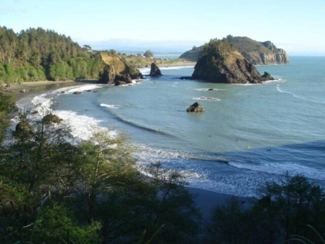 Image 9 for Harbor View Room