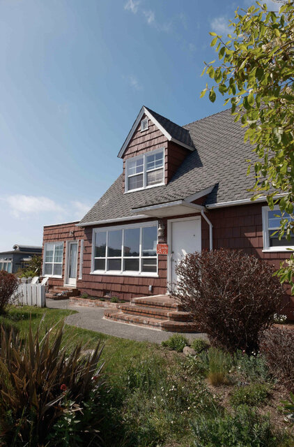 Image 7 for Harbor View Room