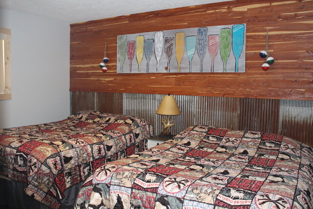 Image 6 for 12) Cozy Cabin 4