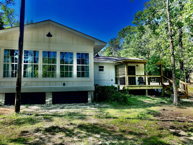 Image 16 for Lake House