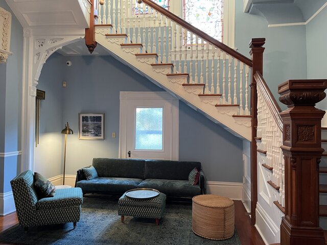 Image 1 for Foyer