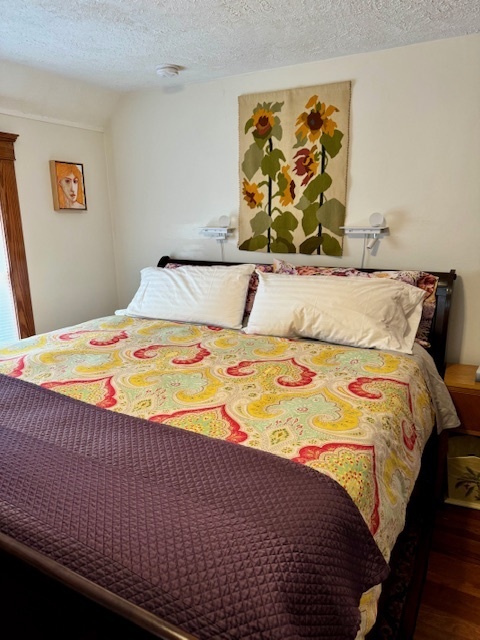 Image 4 for Washington House- South Room