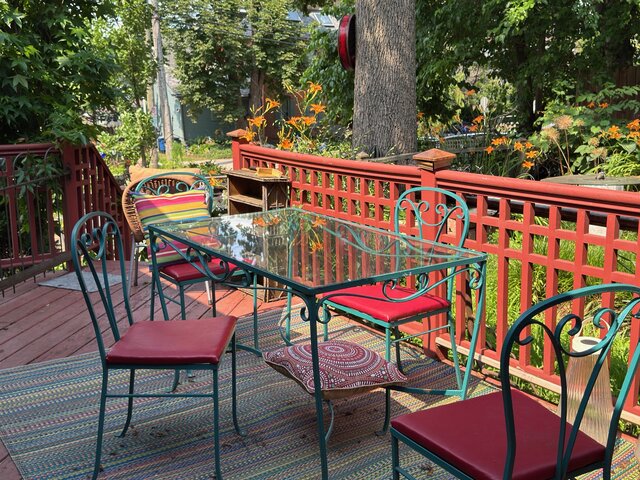 Image 7 for Green Room