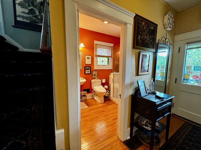 Image 6 for Green Room