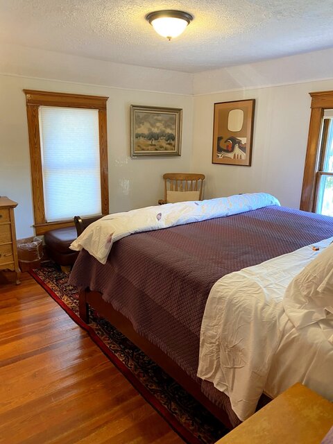 Image 2 for Washington House- South Room