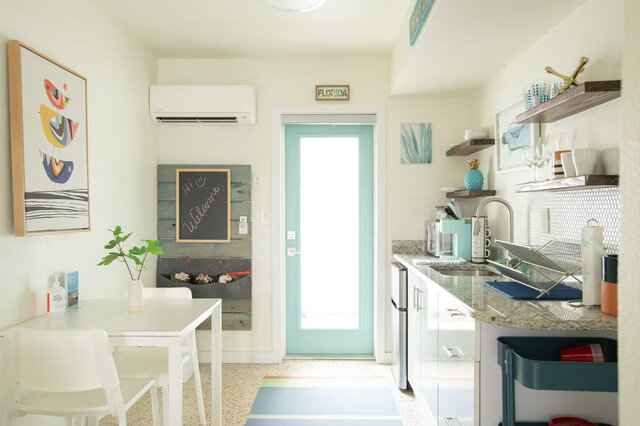 Image 12 for The Footloose Studio Apartment