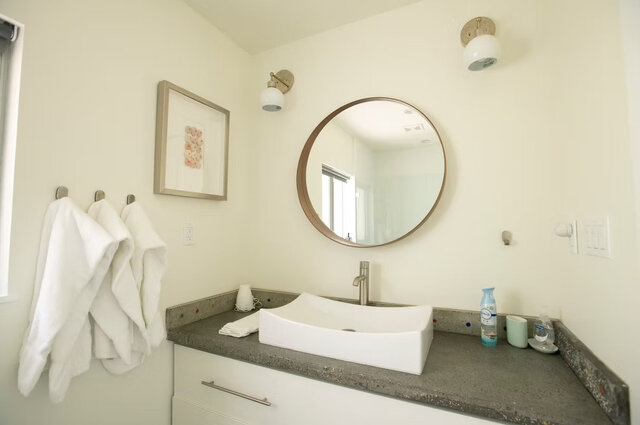 Image 6 for The SandBar One Bedroom Apartment