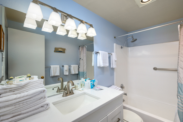 Image 6 for 102) 2 BR Suite, 1½ Baths, no pets