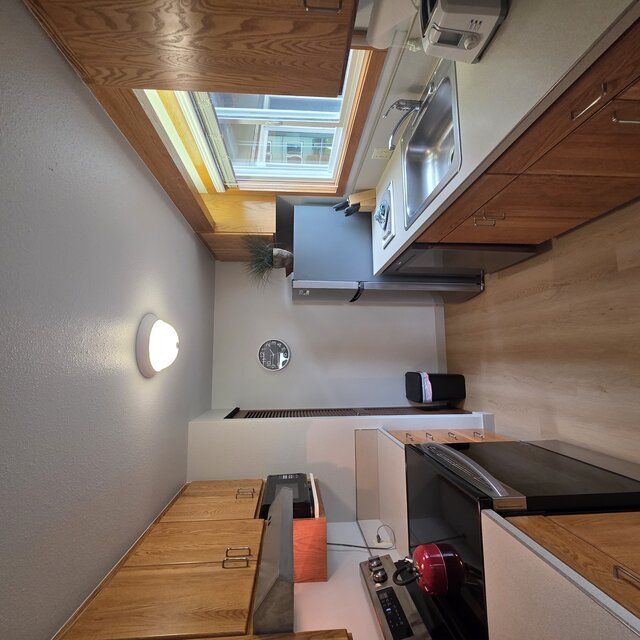 Image 15 for 104) Studio, full kitchen, pet friendly