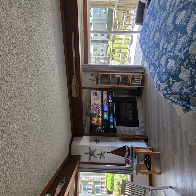 Image 5 for 108) Studio, full kitchen, pet friendly