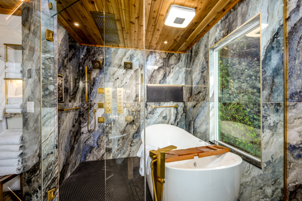 Image 19 for 131) Penthouse 2BR suite, 2½ baths, no pets