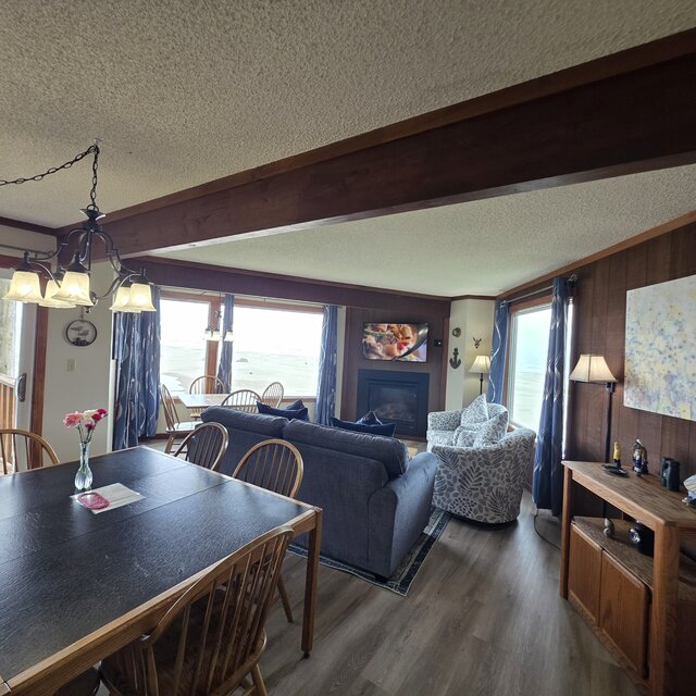 Image 1 for 101) 2 BR Suite, 1½ baths, no pets allowed