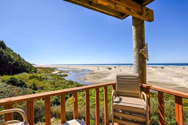 Image 1 for 102) 2 BR Suite, 1½ Baths, no pets