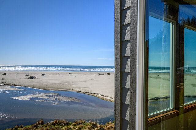 Image 16 for 102) 2 BR Suite, 1½ Baths, no pets