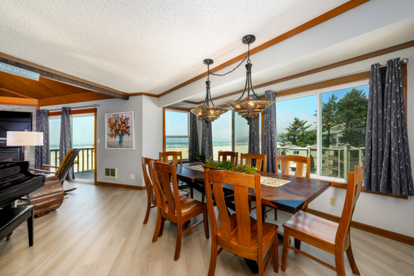 Image 12 for 131) Penthouse 2BR suite, 2½ baths, no pets