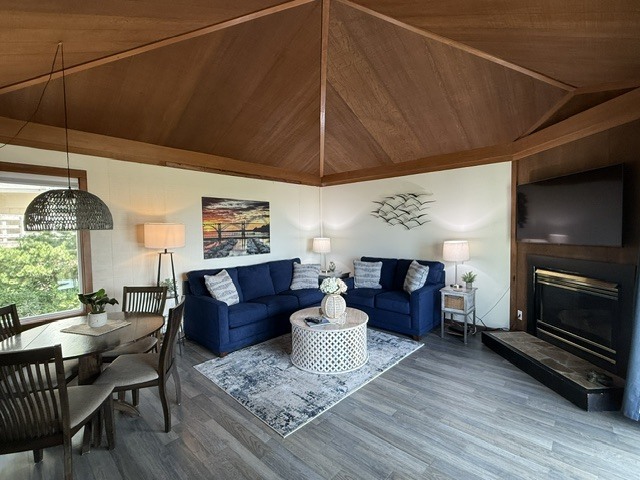 Image 1 for 105) 1 BR Suite, 1 Bath, pet friendly