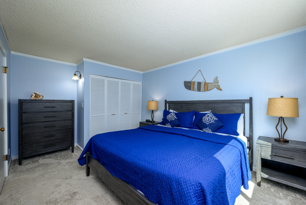 Image 4 for 102) 2 BR Suite, 1½ Baths, no pets