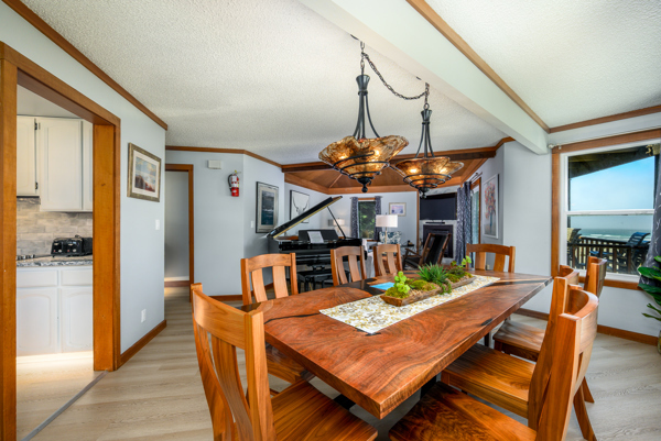 Image 14 for 131) Penthouse 2BR suite, 2½ baths, no pets