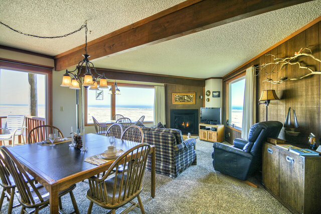 Image 2 for 101) 2 BR Suite, 1½ baths, no pets