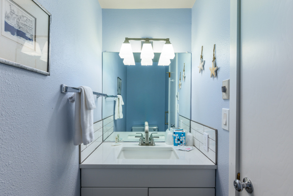 Image 7 for 102) 2 BR Suite, 1½ Baths, no pets