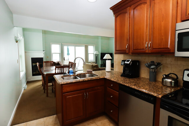 Image 8 for 25) Unit 25