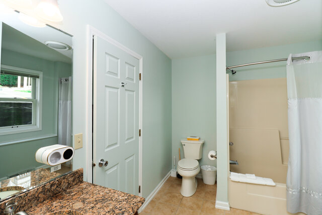 Image 10 for 13) Unit 13