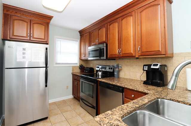 Image 7 for 23) Unit 23