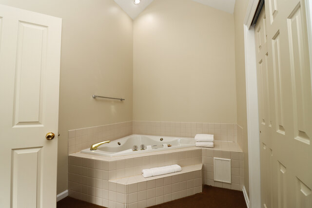 Image 8 for sleep 4 Unit 7