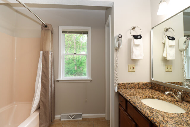 Image 10 for 16) Unit 16