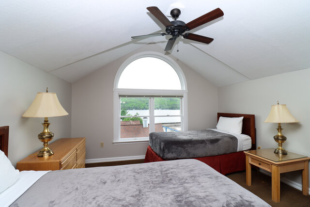 Image 13 for 16) Unit 16